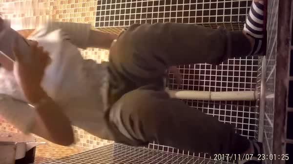 厕所偷拍-云上会所酒吧合集84